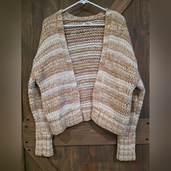 American Eagle Outfitters Sweaters - American Eagle Chunky Oversized Knit Cardigan Size Small